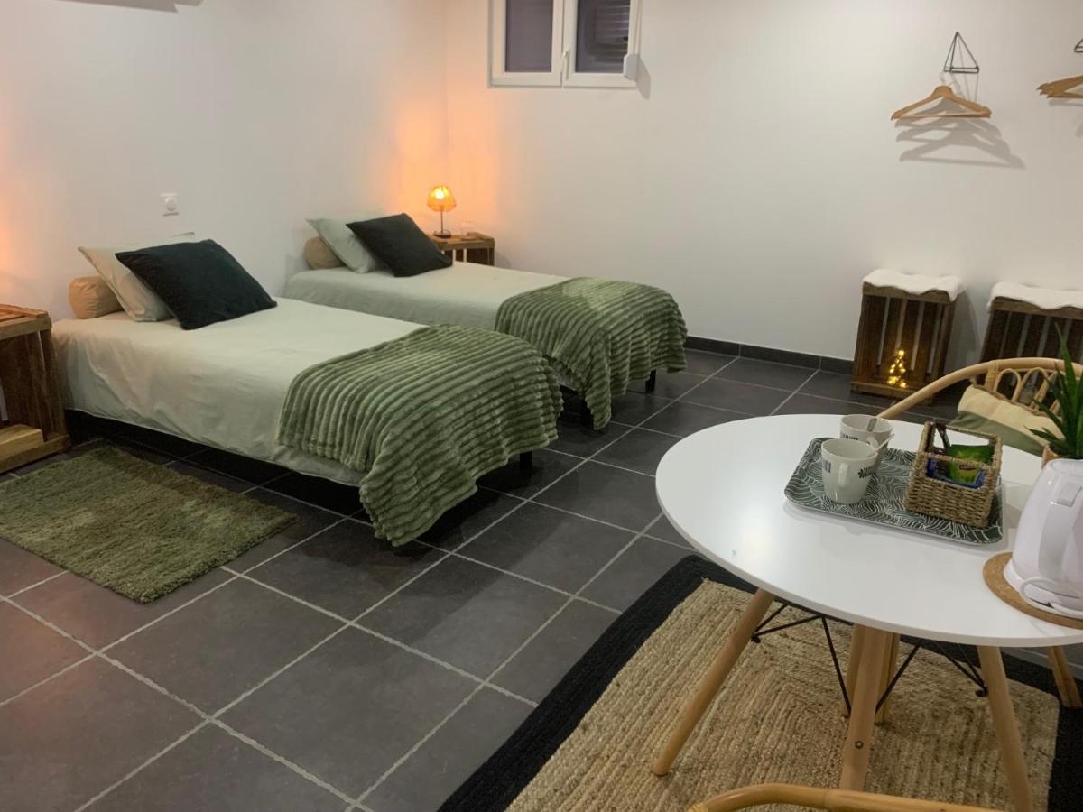 Aux Fines Bulles Gite Et Chambres D Hotes Neuve-Maison Екстер'єр фото